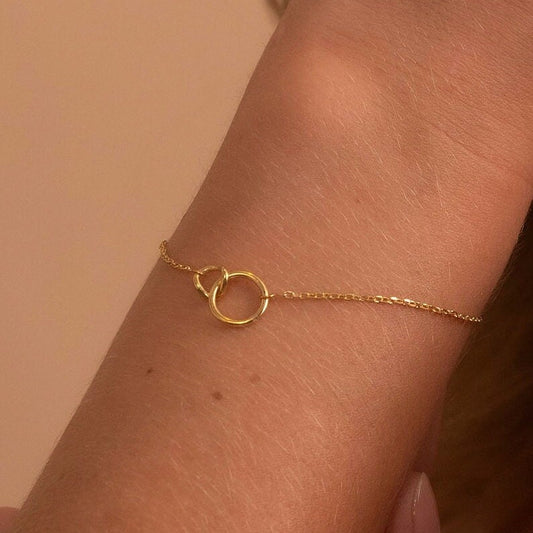 Solid Gold Unity Link Bracelet, Interlocking Double Circles, Intertwined Infinity Bracelet, Handmade Fine Jewelry by Selanica